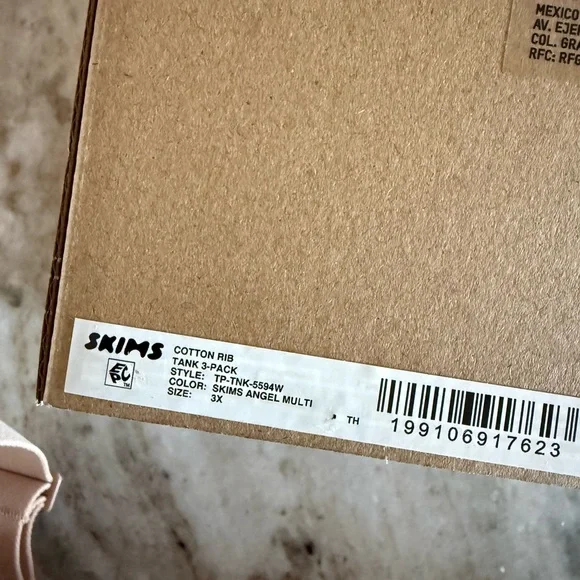 SKIMS Cotton Rib Tank 3-Pack - Picture 3 of 3